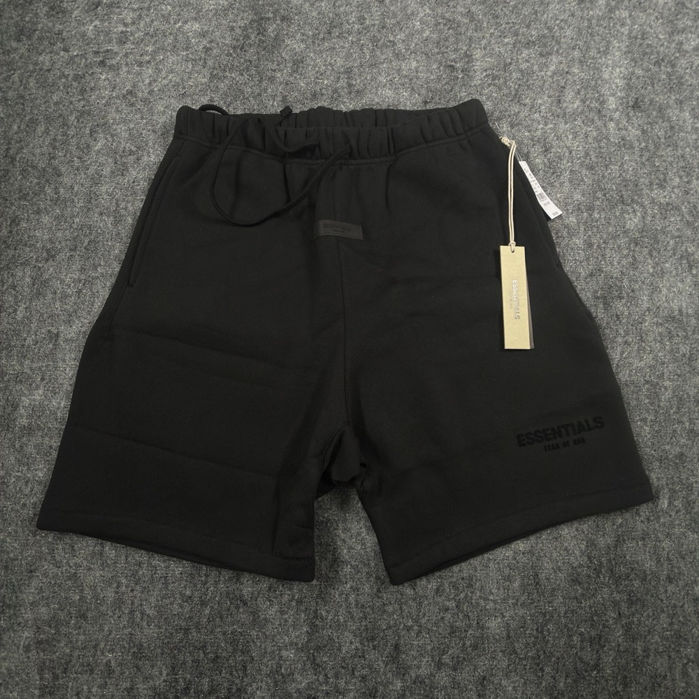 Fear of God Essentials Sweat Shorts Mens L Black Logo Drawstring Relaxed Fit NWT